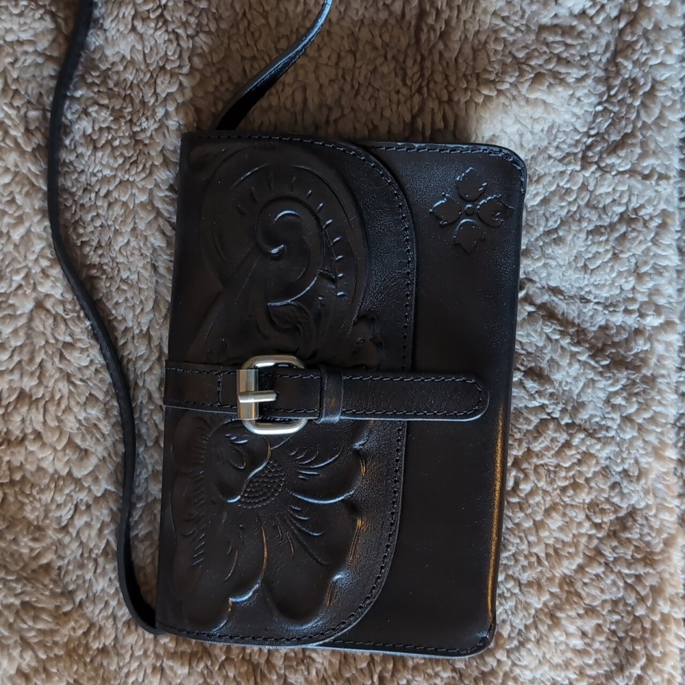 Patricia Nash, new never used, cross body wallet